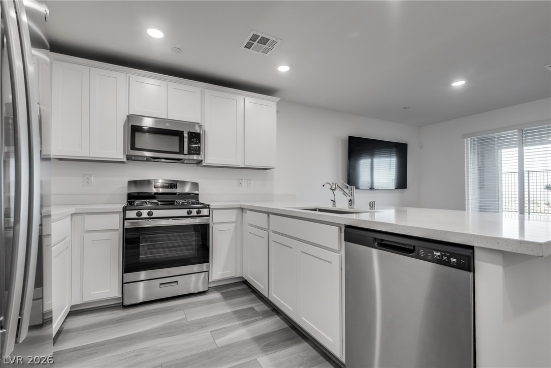 6176 Rathbone Street Las Vegas, NV 89166 - Photo 10 of 36