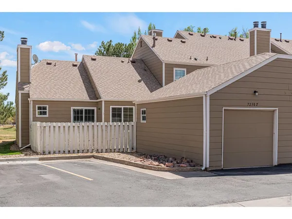 $330,000 | 7230 Devinney Court, Unit F, Arvada, CO 80005