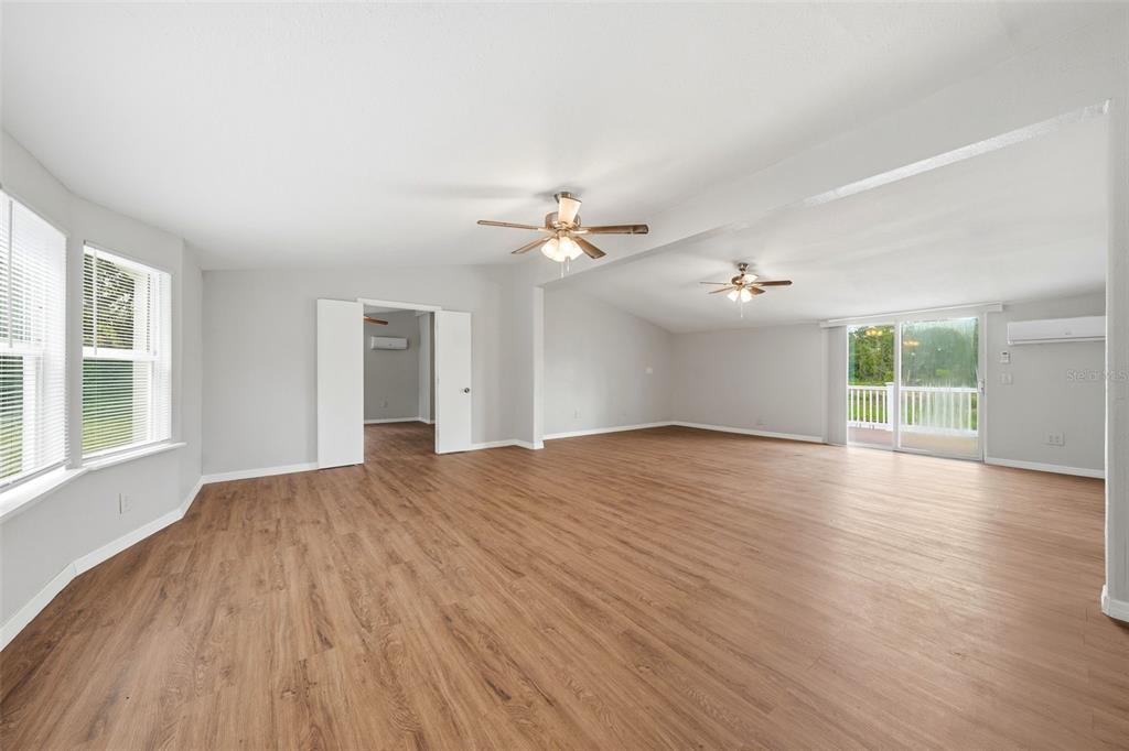 40404 Holly Branch Road Eustis, FL 32736 - Photo 7 of 38