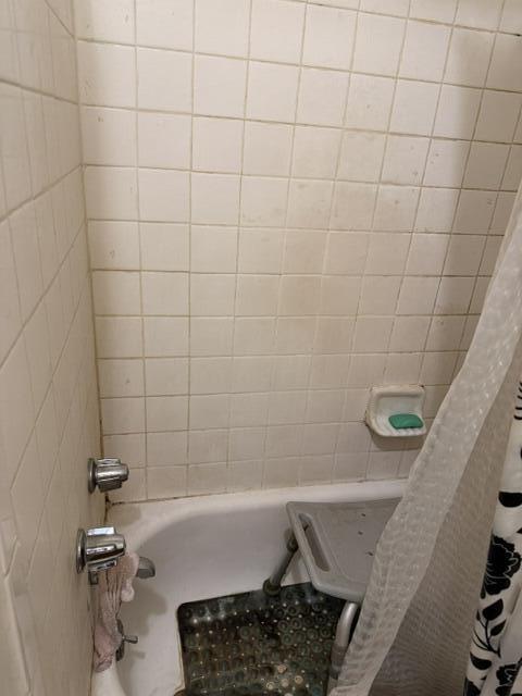 413 10th Street Racine, WI 53403 - Photo 12 of 29 image