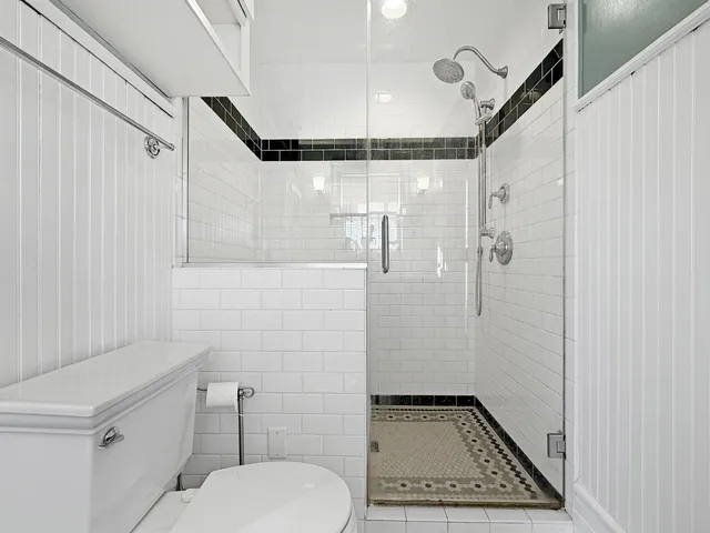 $625,000 | 2115 Riverside Avenue, Marinette, WI 54143