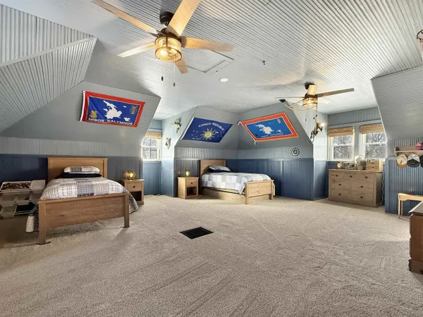 $625,000 | 2115 Riverside Avenue, Marinette, WI 54143