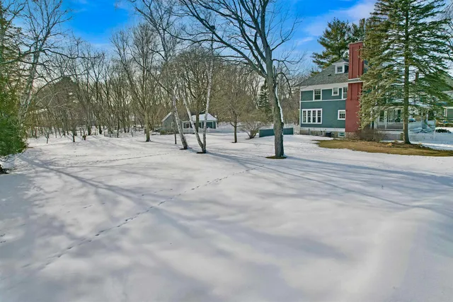 $625,000 | 2115 Riverside Avenue, Marinette, WI 54143