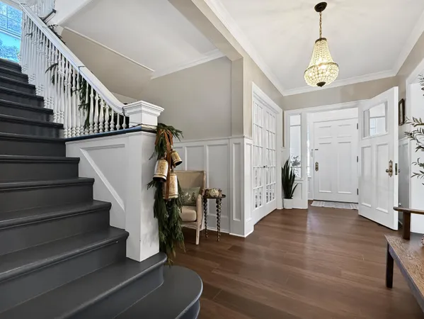 $625,000 | 2115 Riverside Avenue, Marinette, WI 54143