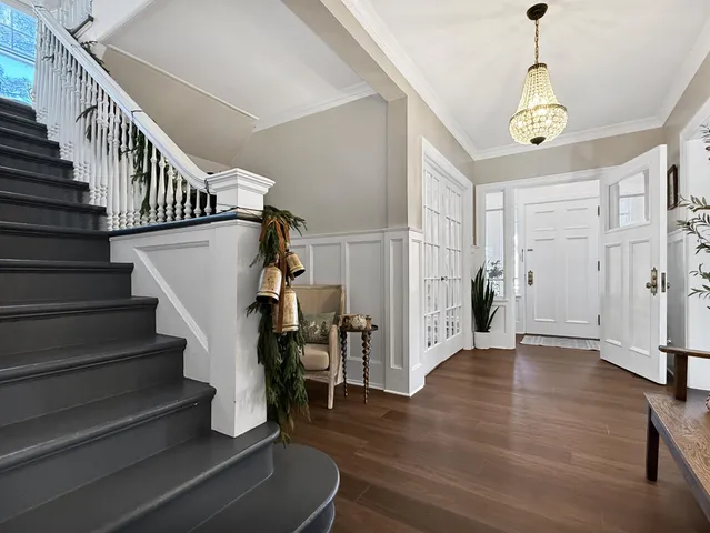 $625,000 | 2115 Riverside Avenue, Marinette, WI 54143