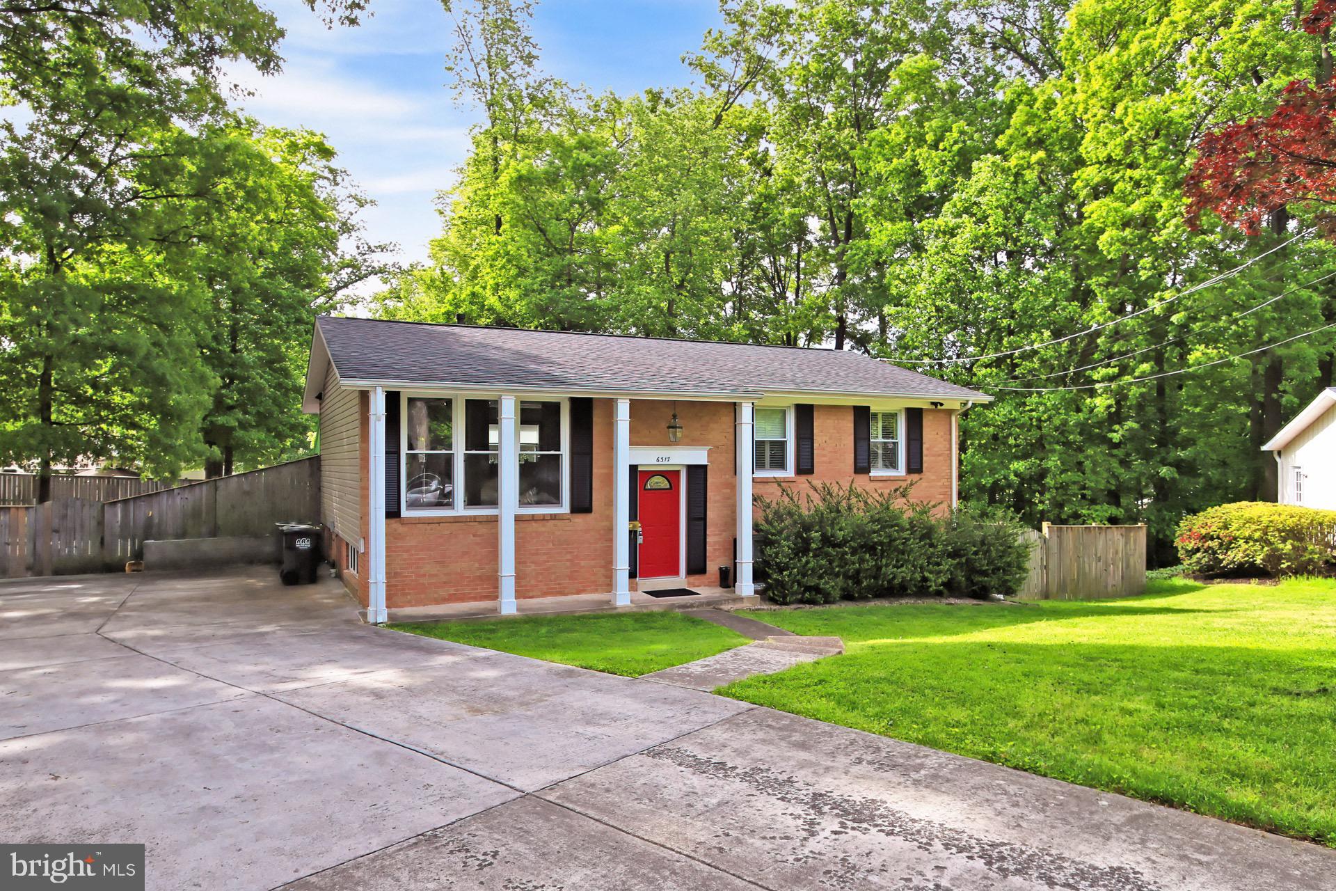 6317 Gormley Place Springfield, VA 22152 - Photo 3 of 49 Gallery Image 3