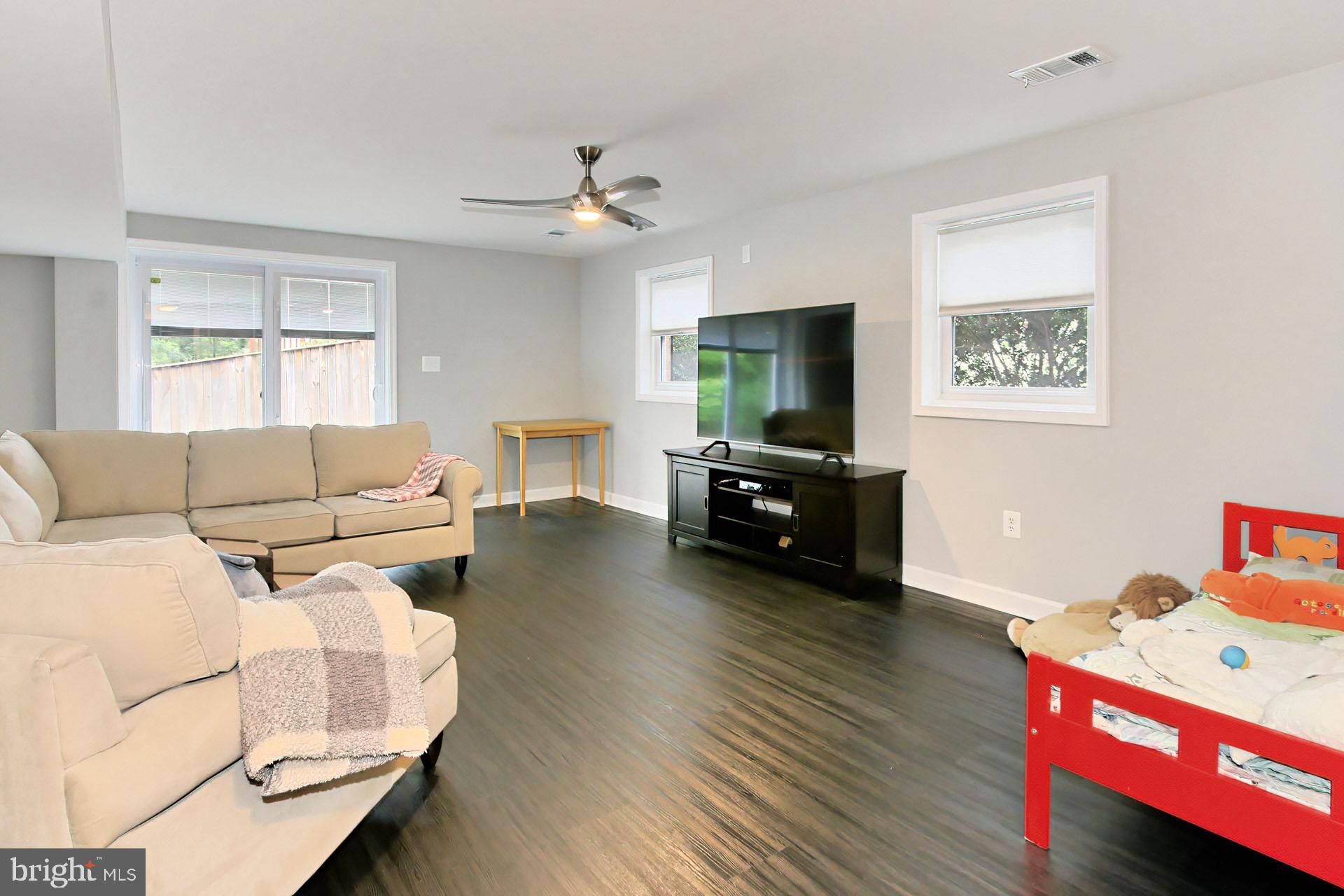 6317 Gormley Place Springfield, VA 22152 - Photo 26 of 49 Gallery Image 26
