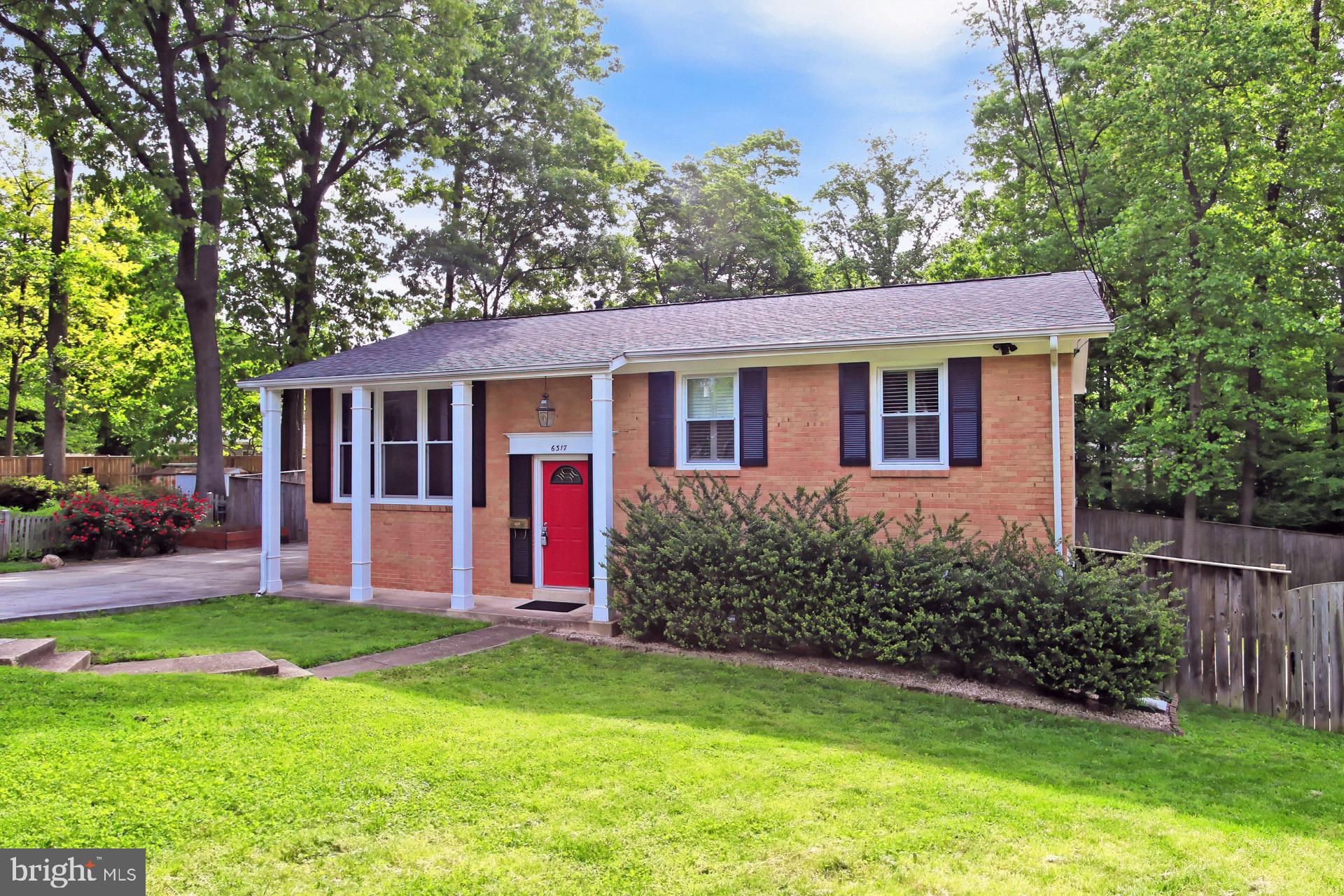 6317 Gormley Place Springfield, VA 22152 - Photo 4 of 49 Gallery Image 4