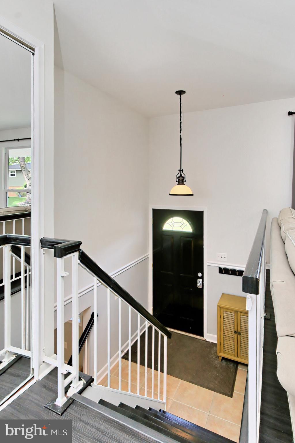 6317 Gormley Place Springfield, VA 22152 - Photo 7 of 49 Gallery Image 7