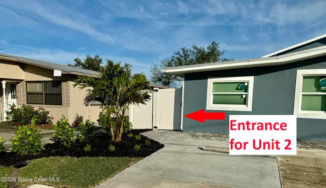 $3,200 | 208 Seminole Avenue West, Unit 2, Melbourne, FL 32901