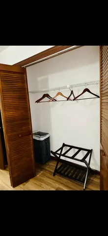 $2,000 | 1085 Ocala Road, Tallahassee, FL 32304