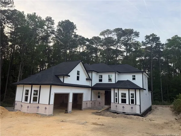 $525,000 | 995 East Central Avenue, Raeford, NC 28376