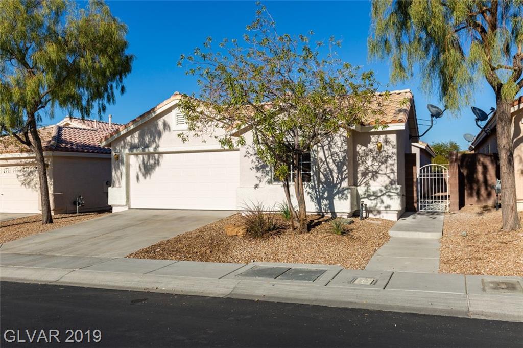2270 Chestnut Ranch Avenue Henderson, NV 89052 - Photo 3 of 38 Gallery Image 3