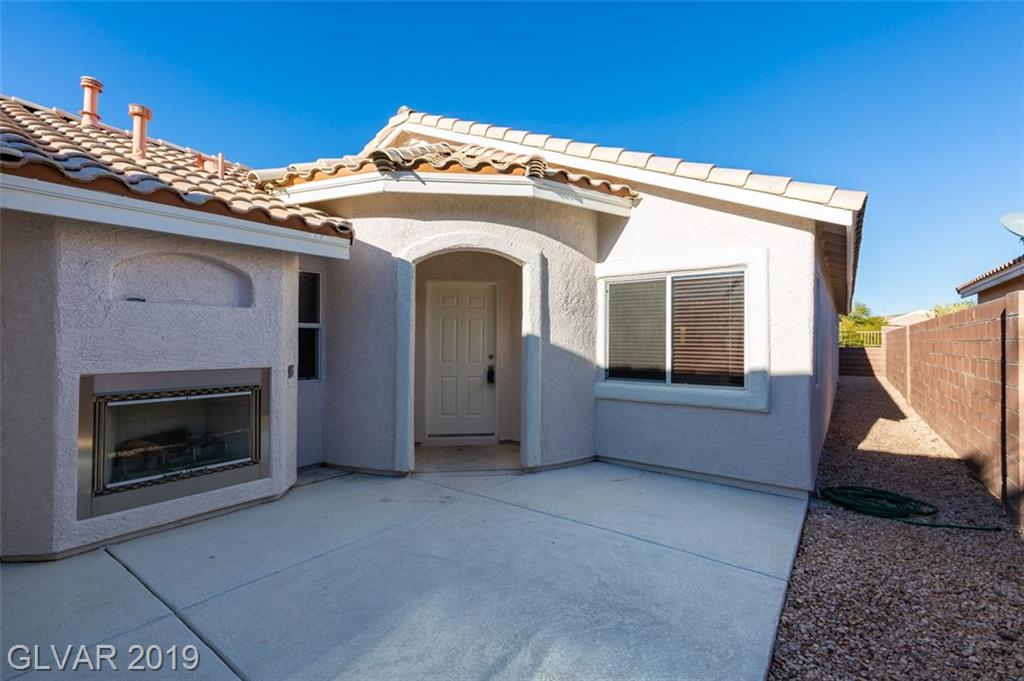 2270 Chestnut Ranch Avenue Henderson, NV 89052 - Photo 4 of 38 Gallery Image 4