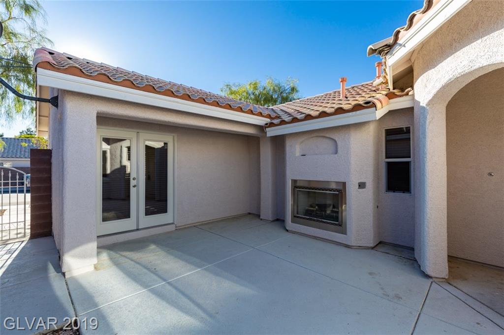 2270 Chestnut Ranch Avenue Henderson, NV 89052 - Photo 5 of 38 Gallery Image 5