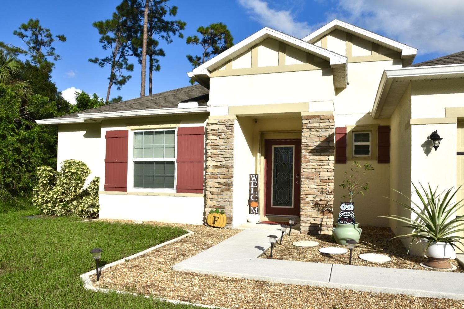 666 Southwest Jada Road Port St. Lucie, FL 34953 - Photo 2 of 35 IMG_2282
