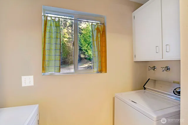 a view of backyard with green space