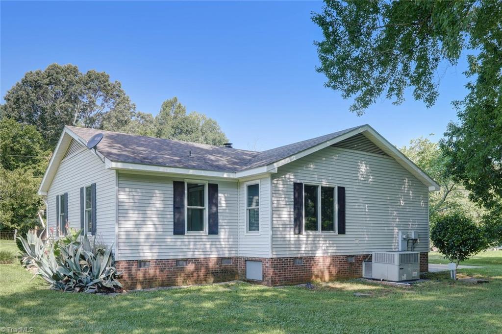 478 Poplar Lane Ruffin, NC 27326 - Photo 3 of 49 Gallery Image 3