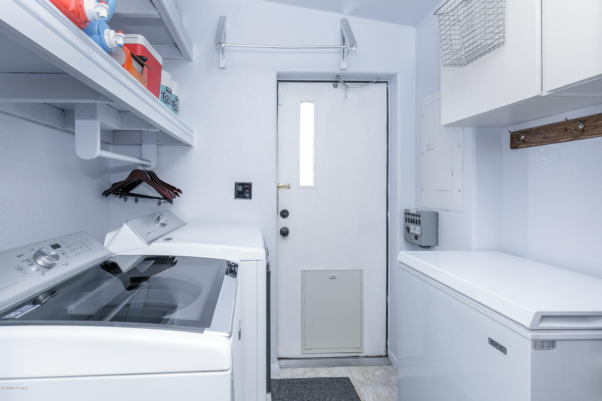 22355 North Docs Road Paulden, AZ 86334 - Photo 20 of 39 a utility room with a washer and dryer
