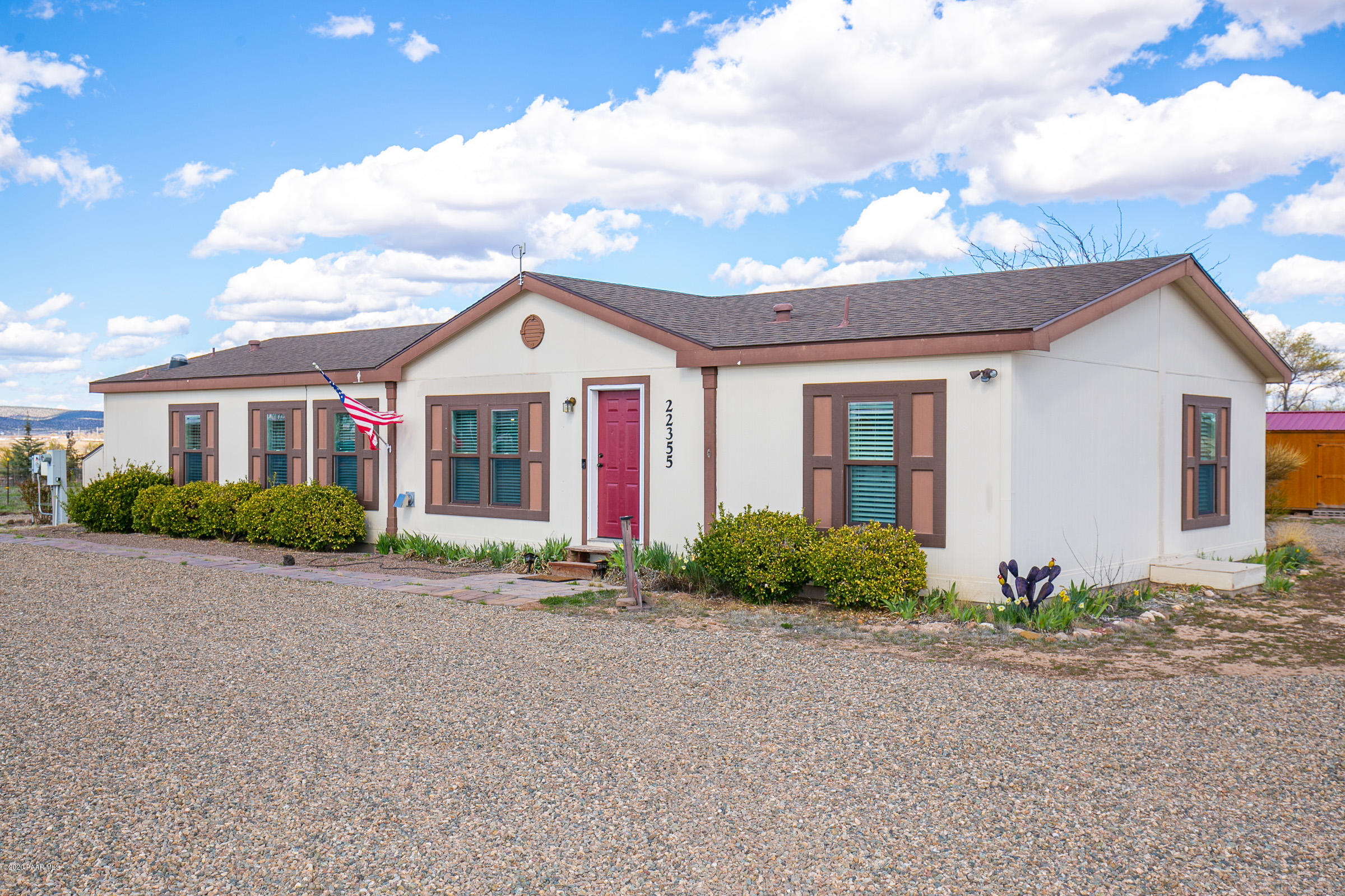 22355 North Docs Road Paulden, AZ 86334 - Photo 2 of 39 a front view of house with yard and green space