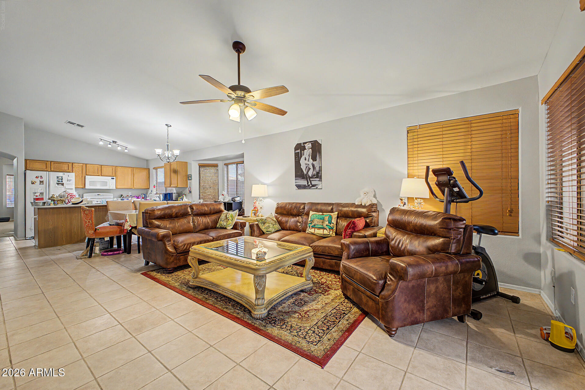 6458 West Saddlehorn Road Phoenix, AZ 85083 - Photo 7 of 20 11 - Saddlehorn