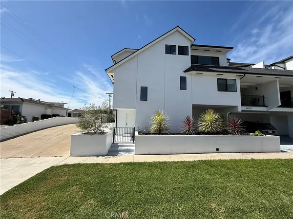 $2,500 | 26372 Via California, Unit STUDIOB, Dana Point, CA 92624