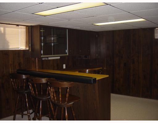 125 Beale Road Sarver, PA 16055 - Photo 8 of 18 Den/Family/Great Room.