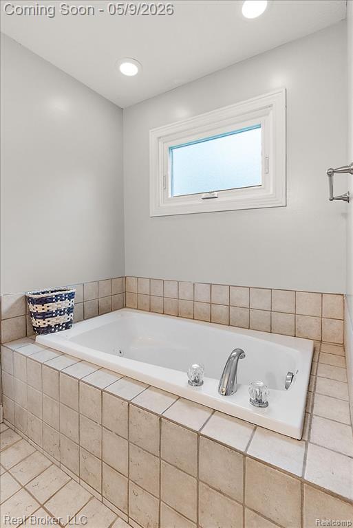 1111 Elk Run Howell, MI 48843 - Photo 24 of 60
