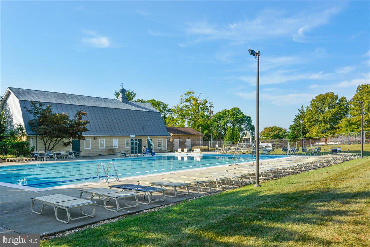 8024 Waterview Court Frederick, MD 21701 - Photo 55 of 72 Community pool