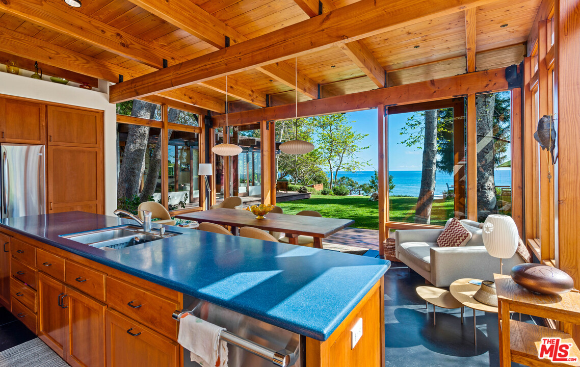 32496 Pacific Coast Highway Malibu, CA 90265 - Photo 17 of 51