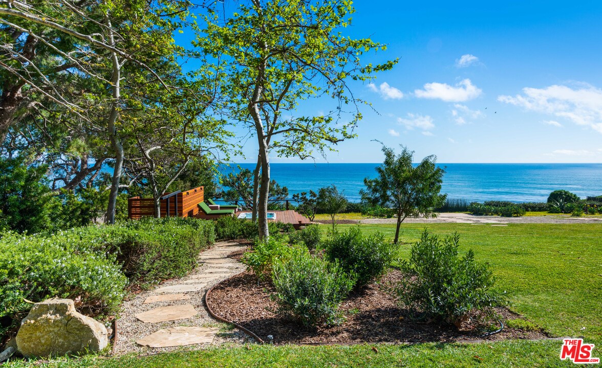 32496 Pacific Coast Highway Malibu, CA 90265 - Photo 26 of 51 a view of a backyard