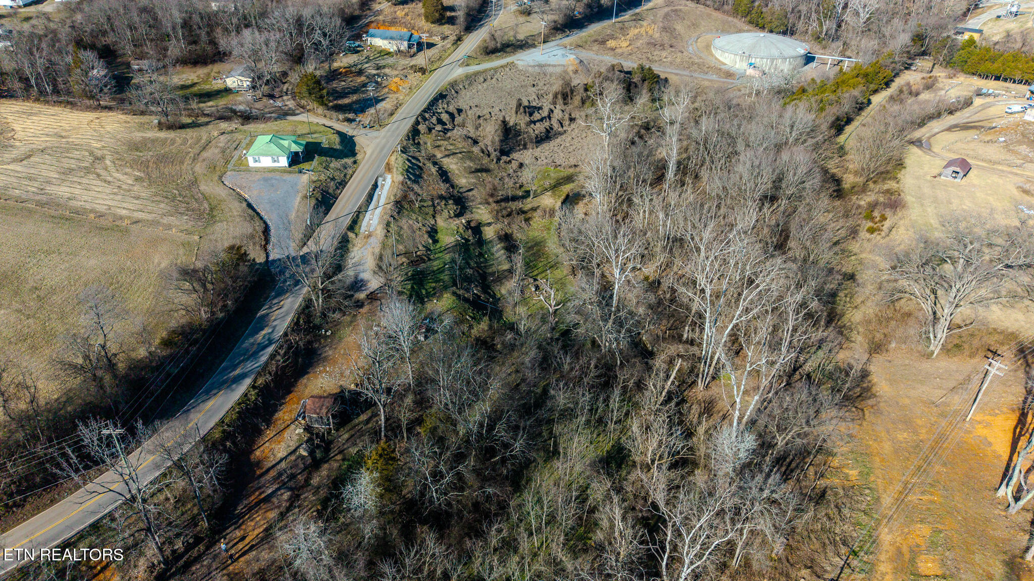 2636 Shields Ferry Road Morristown, TN 37814 - Photo 10 of 13 Overview Left