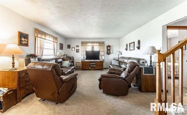 $535,000 | 2322 County Road 2000 North, Beason, IL 62512