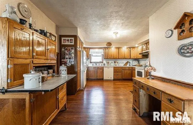 $535,000 | 2322 County Road 2000 North, Beason, IL 62512