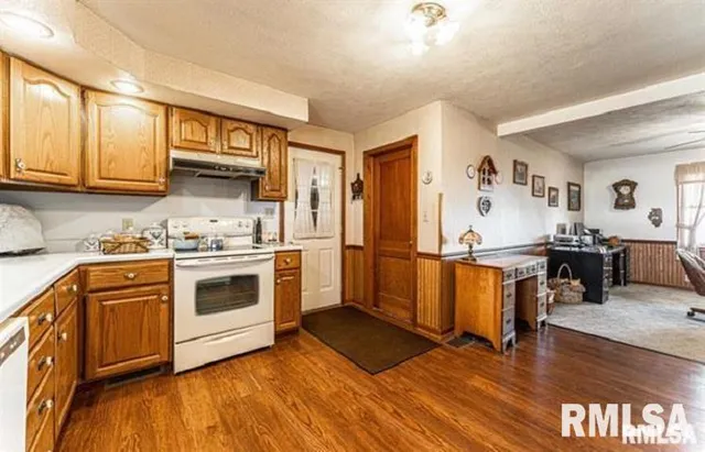 $535,000 | 2322 County Road 2000 North, Beason, IL 62512