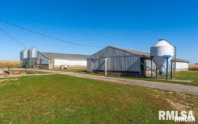 $535,000 | 2322 County Road 2000 North, Beason, IL 62512