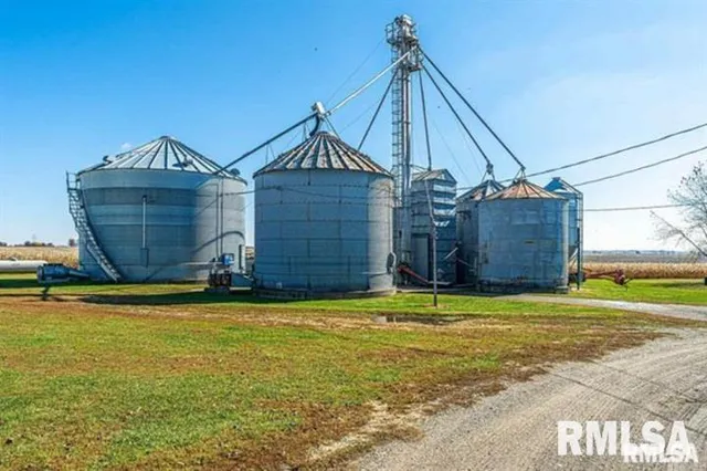 $535,000 | 2322 County Road 2000 North, Beason, IL 62512