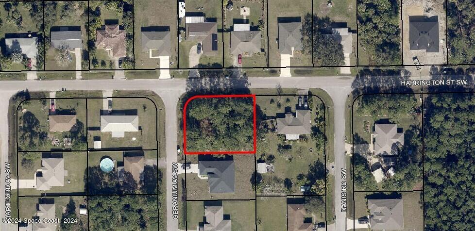 707 Geranium Avenue Southwest Palm Bay, FL 32908 - Photo 2 of 3 GERANIUM