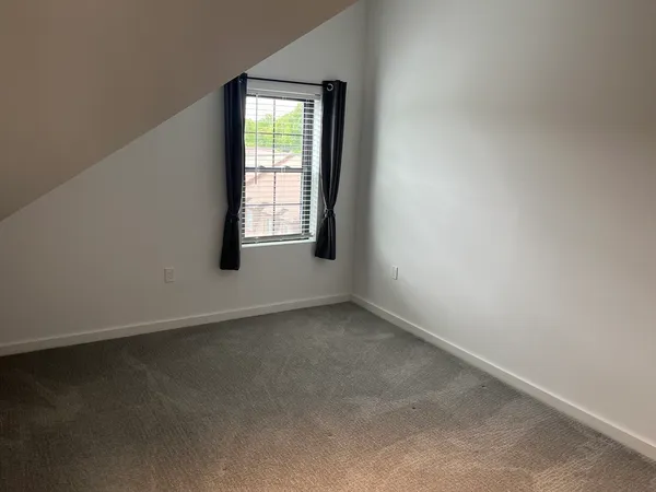 $3,000 | 194 Rumford Avenue, Unit 5, Mansfield, MA 02048