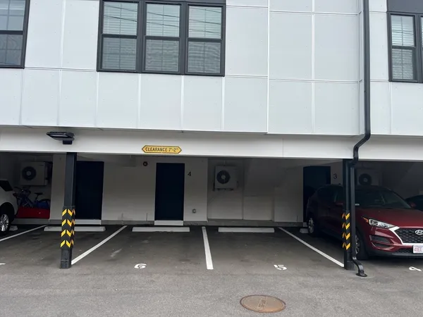 $3,000 | 194 Rumford Avenue, Unit 5, Mansfield, MA 02048