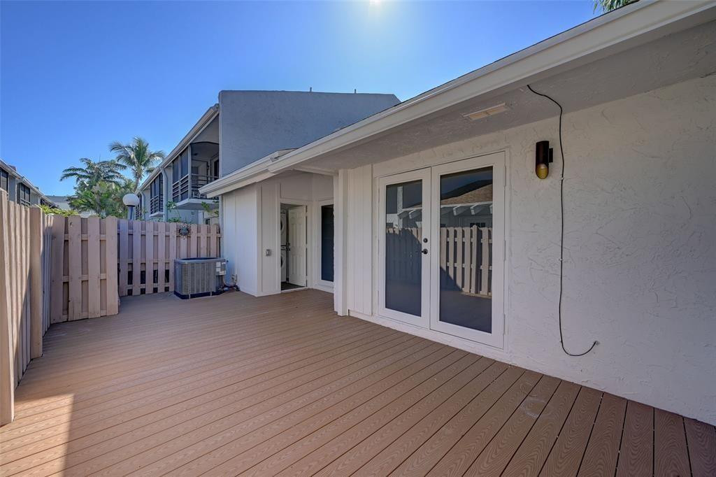 321 Jackson Street, Unit 5 Hollywood, FL 33019 - Photo 29 of 36 Photo 29
