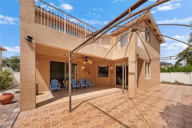 $899,999 | 1443 Southwest 161st Avenue, Pembroke Pines, FL 33027