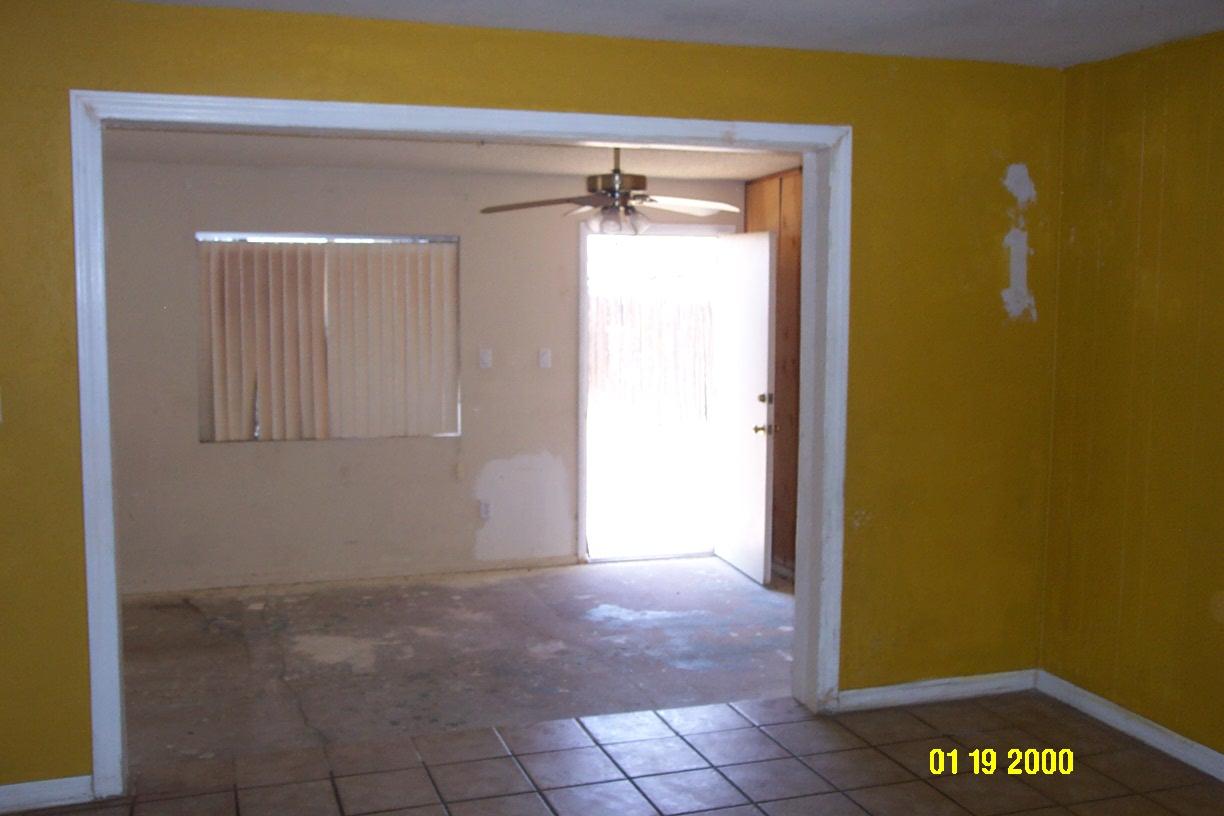 3829 West Lawrence Road Phoenix, AZ 85019 - Photo 3 of 3 arizona room