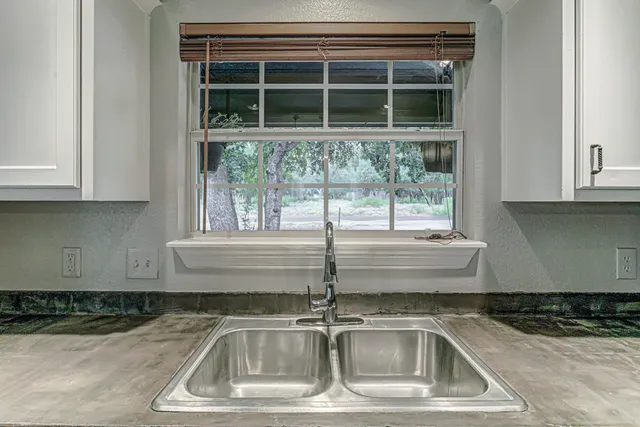 $245,000 | 724 Cypress Lane, Cottonwood Shores, TX 78657