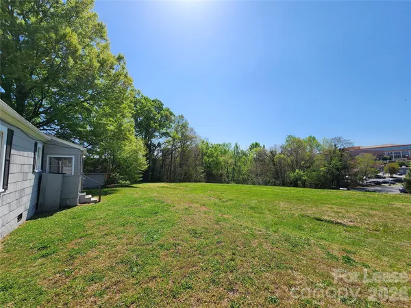 $1,295 | 12 Woodsdale Place Southeast, Concord, NC 28025