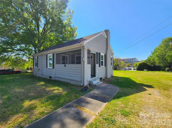 $1,295 | 12 Woodsdale Place Southeast, Concord, NC 28025