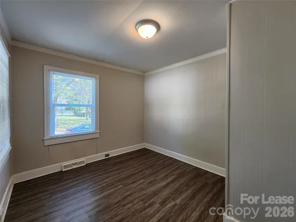 $1,295 | 12 Woodsdale Place Southeast, Concord, NC 28025