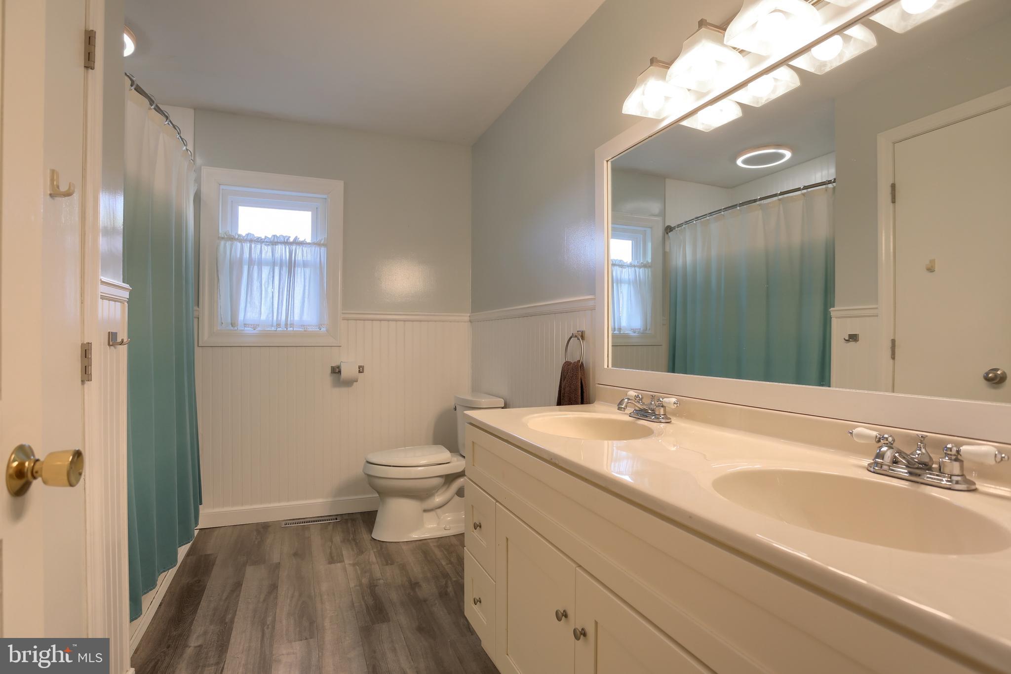 2158 Sheaffer Road Elizabethtown, PA 17022 - Photo 14 of 39