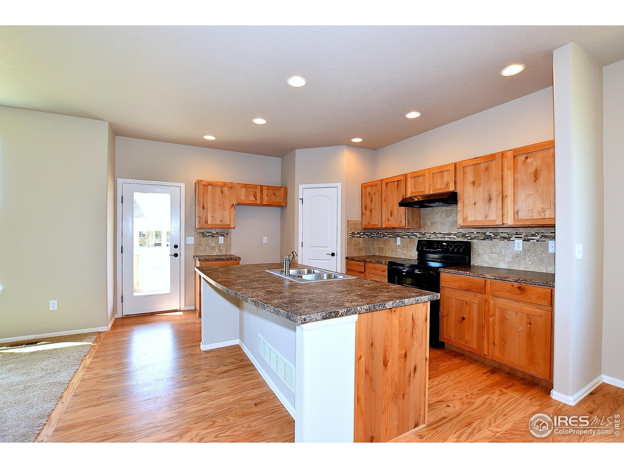 8714 7th Road Greeley, CO 80634 - Photo 15 of 39 Gallery Image 15