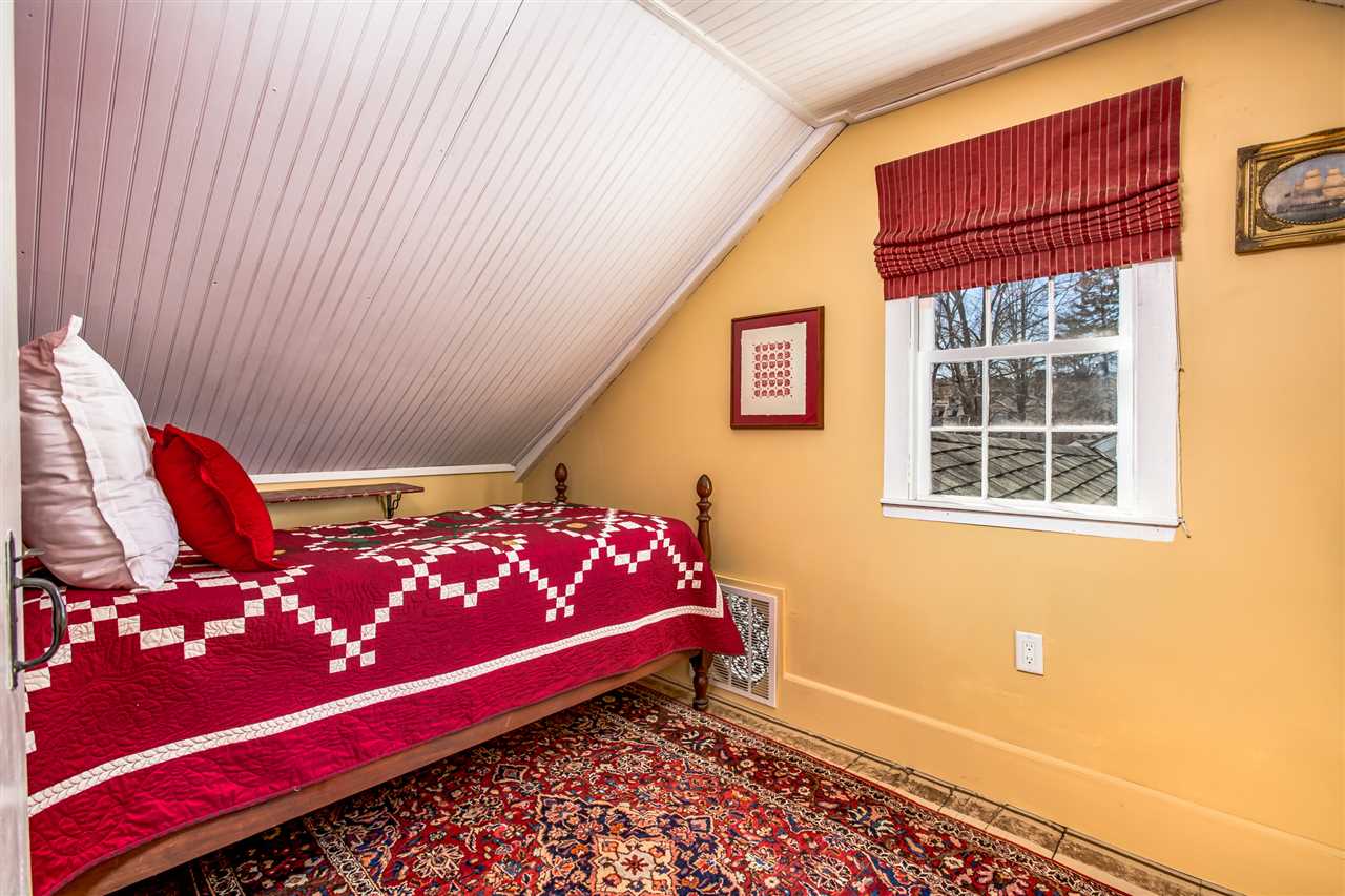 95 Boston Post Road Amherst, NH 03031 - Photo 23 of 40